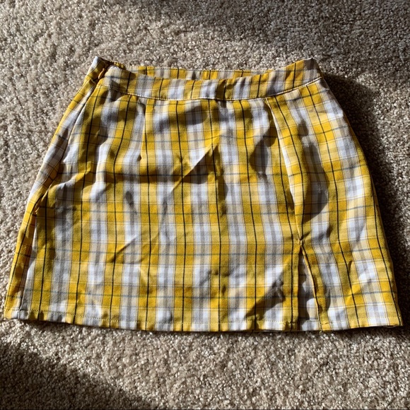 SHEIN Dresses & Skirts - White/Yellow Plaid Skirt 🥇